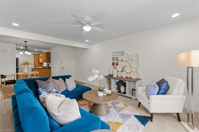 1518 Benjamin Parkway C, Greensboro, NC 27408