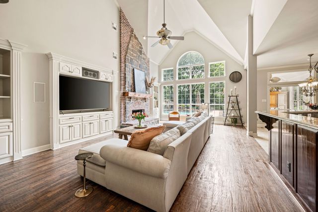 811 Longhorn Hollow, Southlake, TX 76092