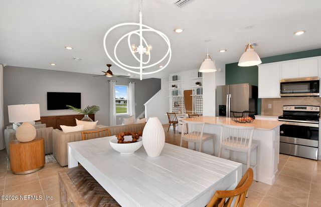 7064 SANDPERCH Street, Jacksonville, FL 32244