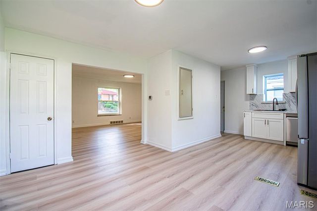1036 GROBY Road, University City, MO 63130