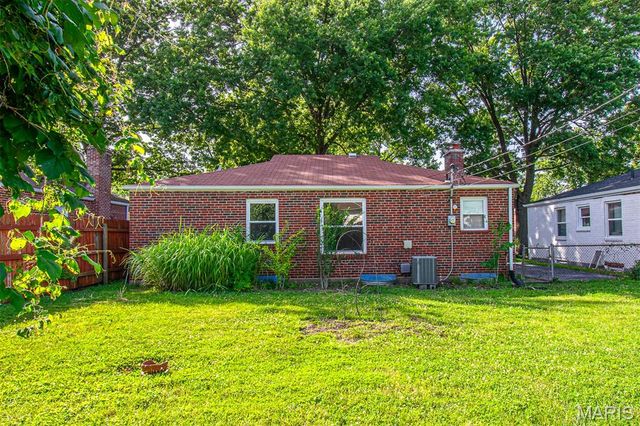 1036 GROBY Road, University City, MO 63130
