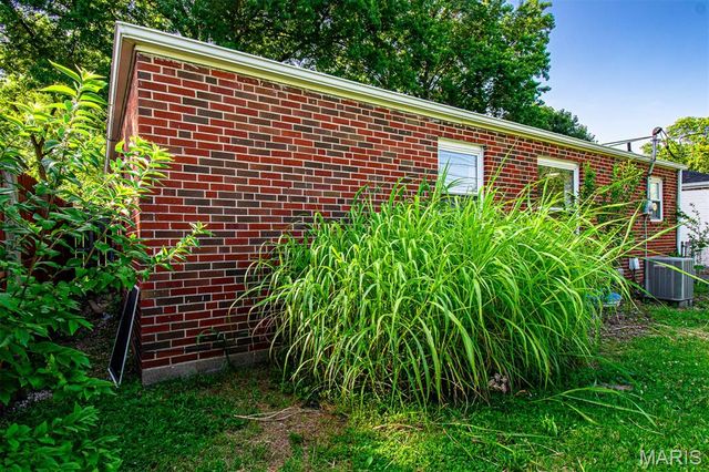 1036 GROBY Road, University City, MO 63130