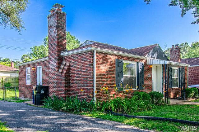 1036 GROBY Road, University City, MO 63130