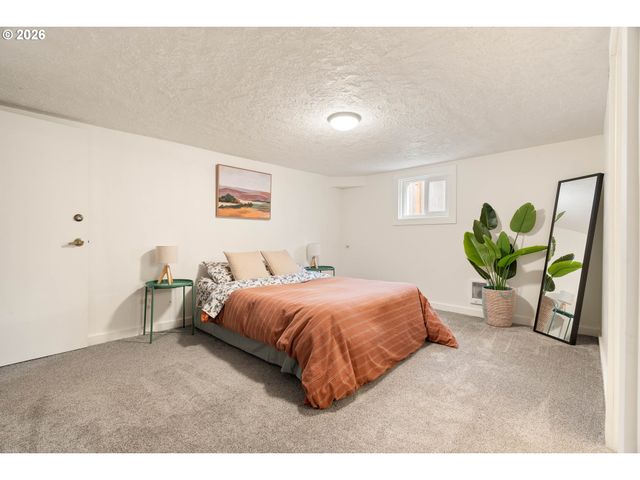 5817 N DEPAUW St, Portland, OR 97203