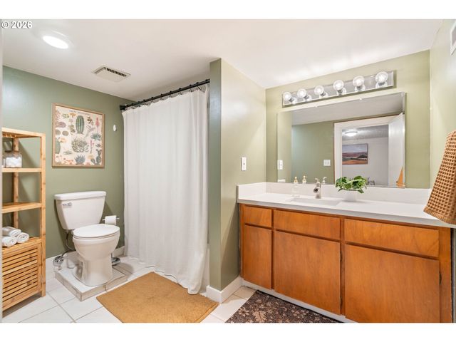 5817 N DEPAUW St, Portland, OR 97203