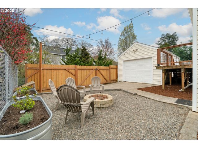 5817 N DEPAUW St, Portland, OR 97203