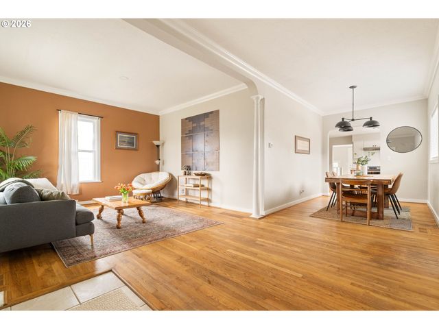 5817 N DEPAUW St, Portland, OR 97203