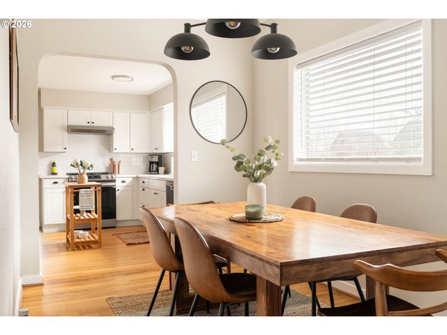 5817 N DEPAUW St, Portland, OR 97203