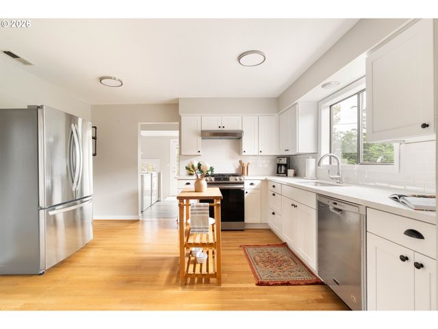 5817 N DEPAUW St, Portland, OR 97203