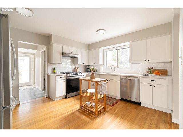 5817 N DEPAUW St, Portland, OR 97203