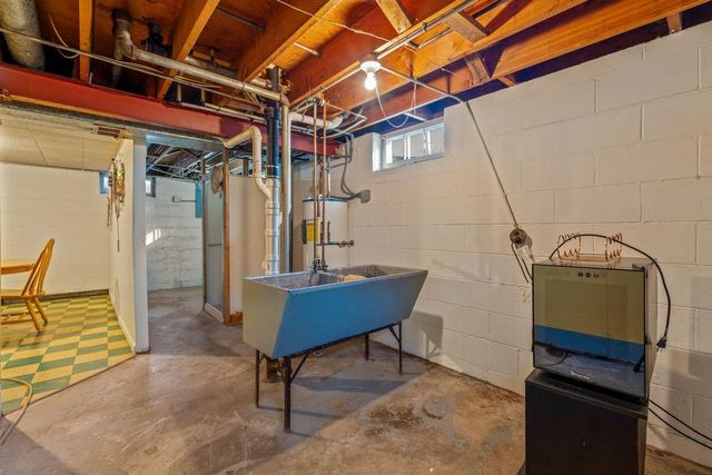 242 N 116th STREET, Wauwatosa, WI 53226