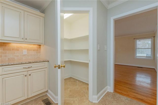 5946 Drake Road, Greensboro, NC 27406