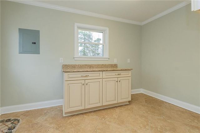 5946 Drake Road, Greensboro, NC 27406