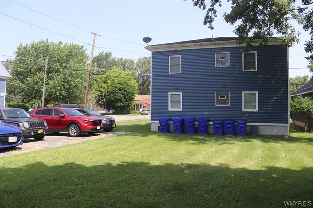 305 Burch Avenue, West Seneca, NY 14210