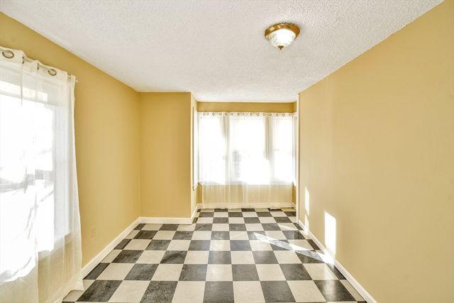 189 N Warren Ave 3, Brockton, MA 02301