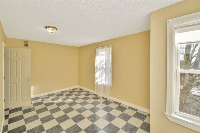 189 N Warren Ave 3, Brockton, MA 02301