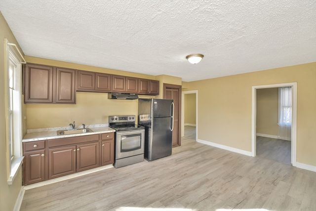 189 N Warren Ave 3, Brockton, MA 02301