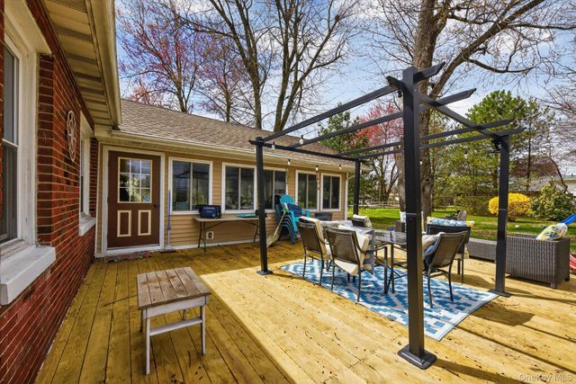 8 Francis Street, Newburgh, NY 12550