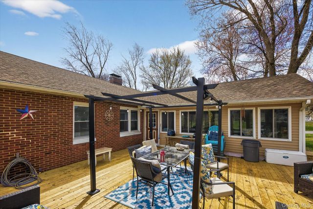 8 Francis Street, Newburgh, NY 12550