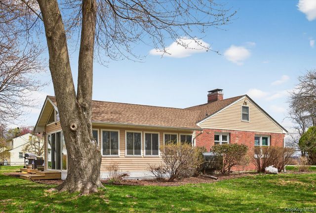 8 Francis Street, Newburgh, NY 12550