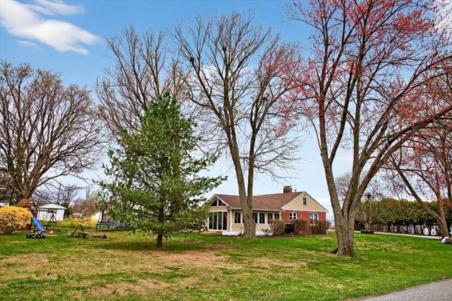 8 Francis Street, Newburgh, NY 12550