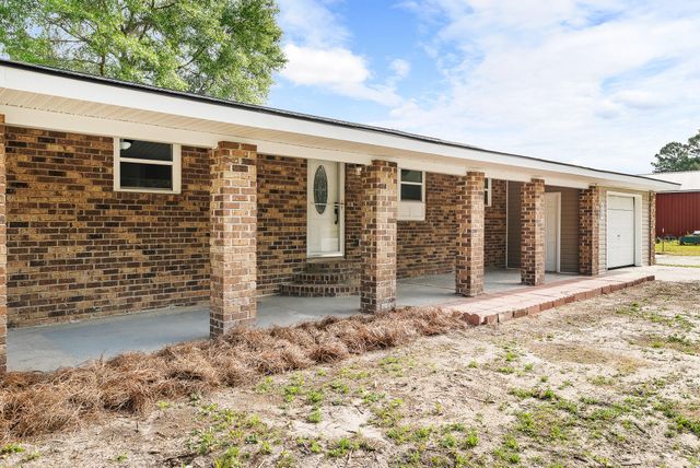 838 Ranch Hill Lane, Saint Stephen, SC 29479