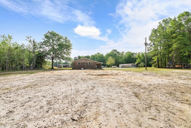 838 Ranch Hill Lane, Saint Stephen, SC 29479