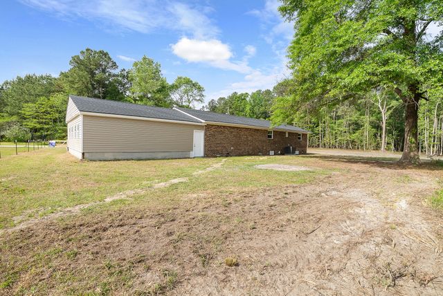 838 Ranch Hill Lane, Saint Stephen, SC 29479
