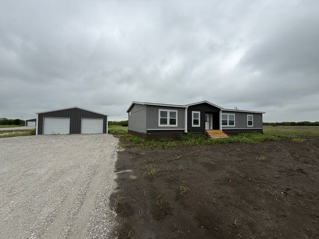 5945 County Road 1017, Joshua, TX 76058