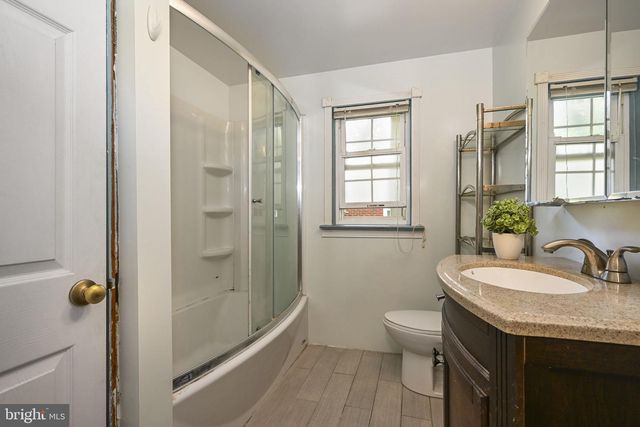 54 W LOCUST ST, Oxford, PA 19363