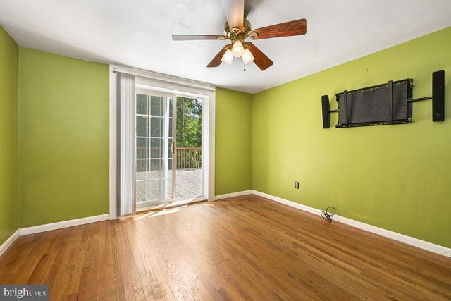 54 W LOCUST ST, Oxford, PA 19363