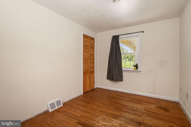 54 W LOCUST ST, Oxford, PA 19363