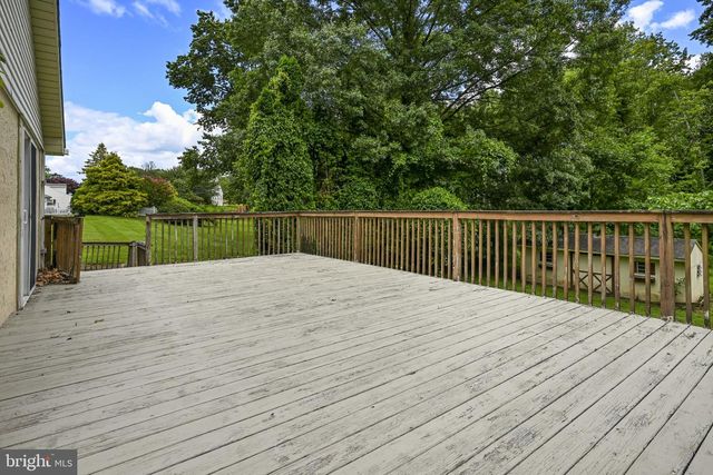 54 W LOCUST ST, Oxford, PA 19363