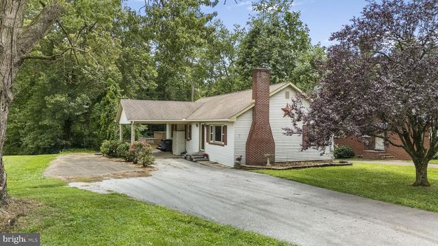 54 W LOCUST ST, Oxford, PA 19363