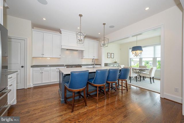 153 CHAPEL HILL CIR, Paoli, PA 19301