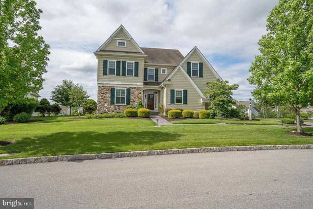 153 CHAPEL HILL CIR, Paoli, PA 19301