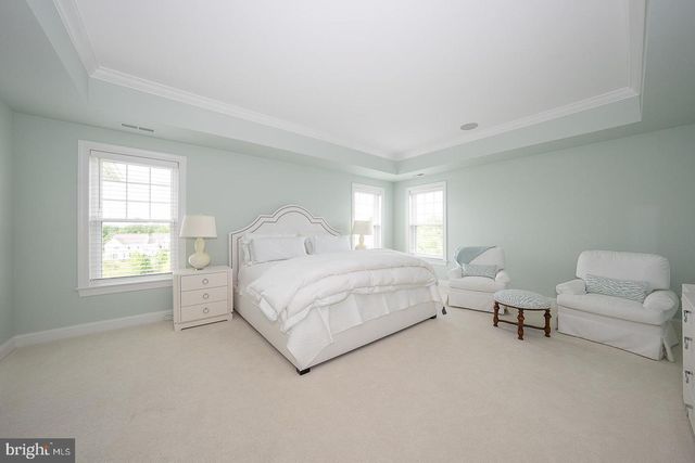 153 CHAPEL HILL CIR, Paoli, PA 19301