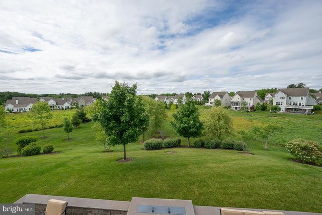 153 CHAPEL HILL CIR, Paoli, PA 19301