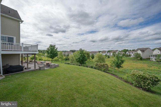 153 CHAPEL HILL CIR, Paoli, PA 19301