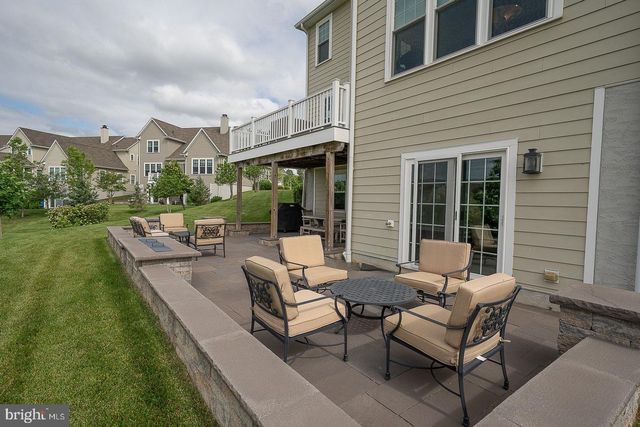 153 CHAPEL HILL CIR, Paoli, PA 19301