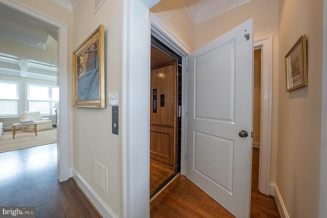 153 CHAPEL HILL CIR, Paoli, PA 19301