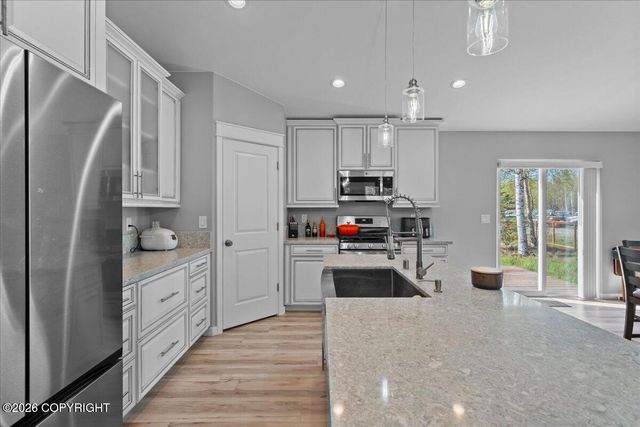 975 E Burlwood Drive, Wasilla, AK 99654