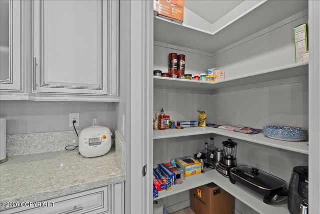 975 E Burlwood Drive, Wasilla, AK 99654