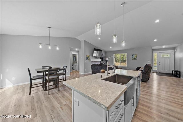 975 E Burlwood Drive, Wasilla, AK 99654
