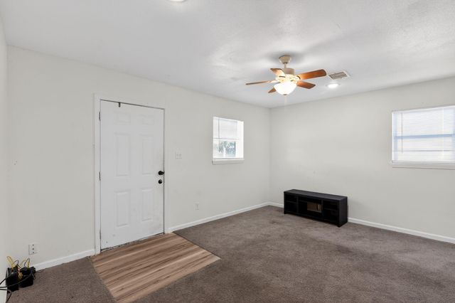 1548 W 5th Street, Port Arthur, TX 77640