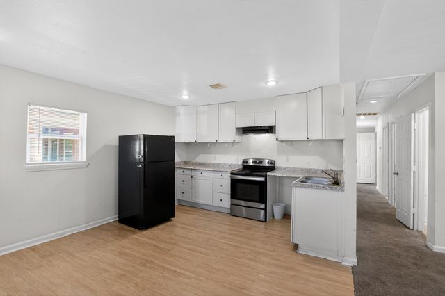 1548 W 5th Street, Port Arthur, TX 77640