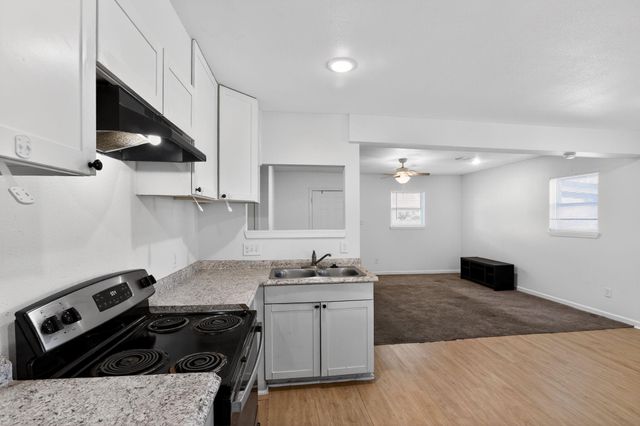 1548 W 5th Street, Port Arthur, TX 77640