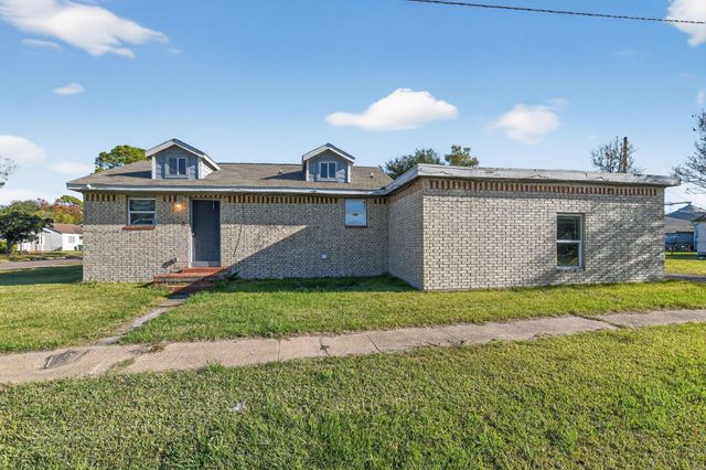 1548 W 5th Street, Port Arthur, TX 77640