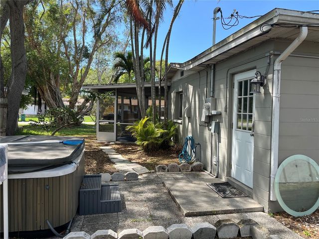 10627 105TH STREET, Largo, FL 33773