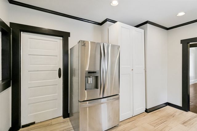 1821 College Avenue, Fort Worth, TX 76110